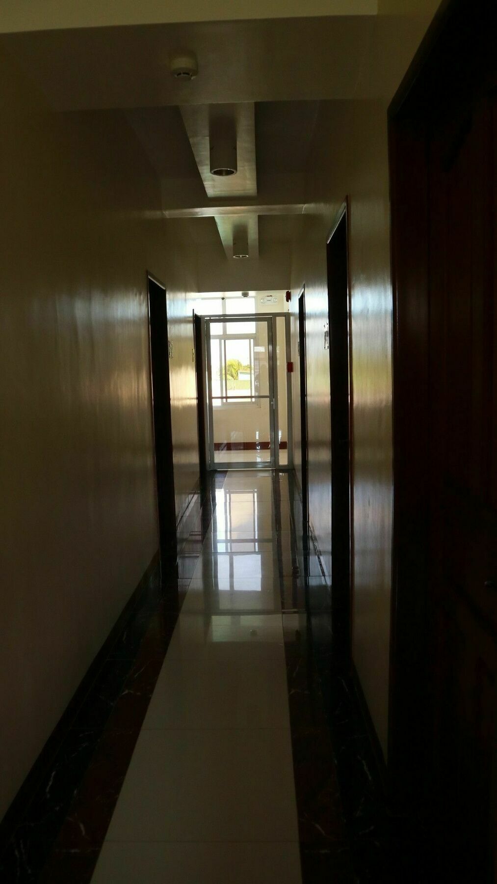 C Tower Studio Apartments プエルト・プリンセサ エクステリア 写真